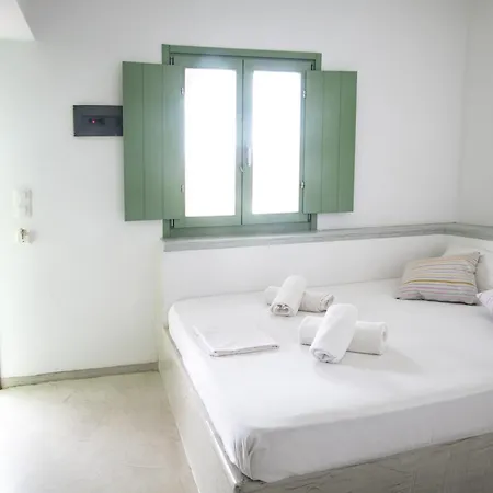 アパート Nikos Place イオス島 チョーラ