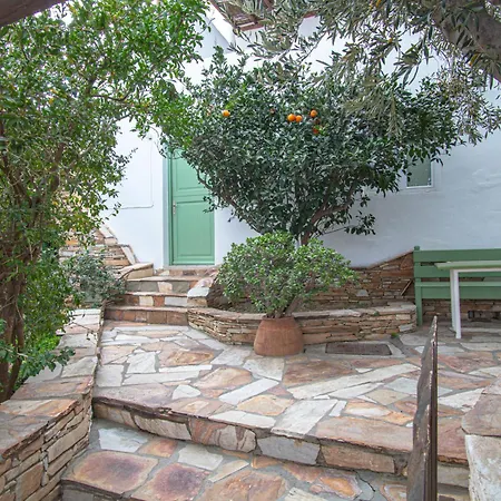 Nikos Place Apartment Chora