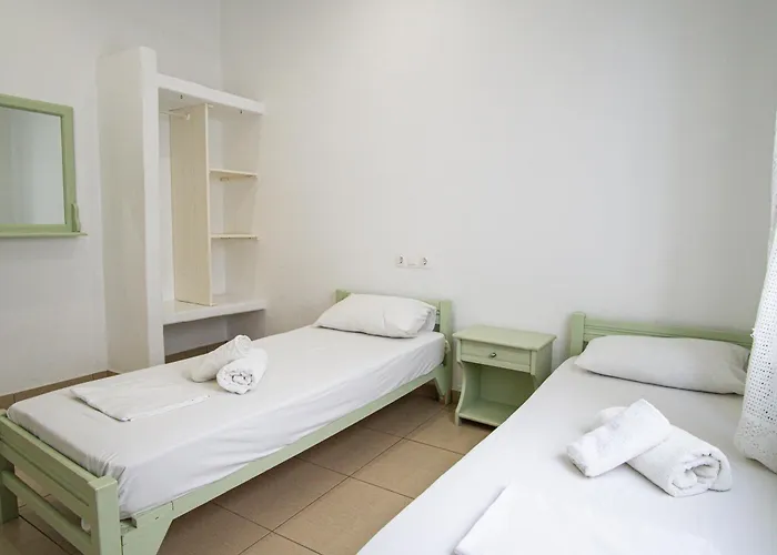 Nikos Place شقة *