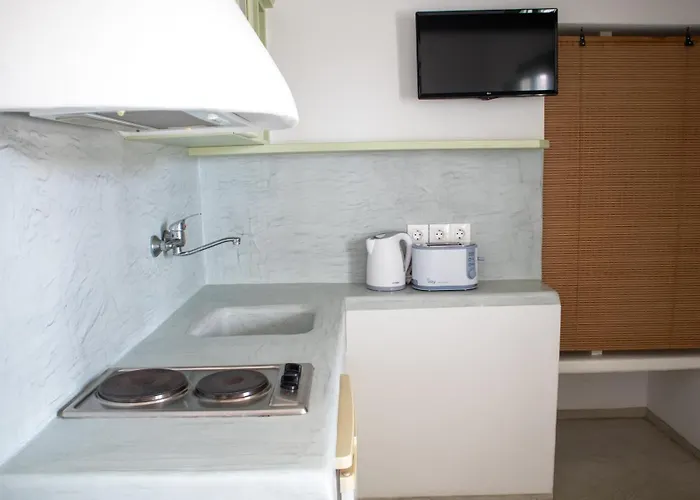 Nikos Place شقة إيوس خورا